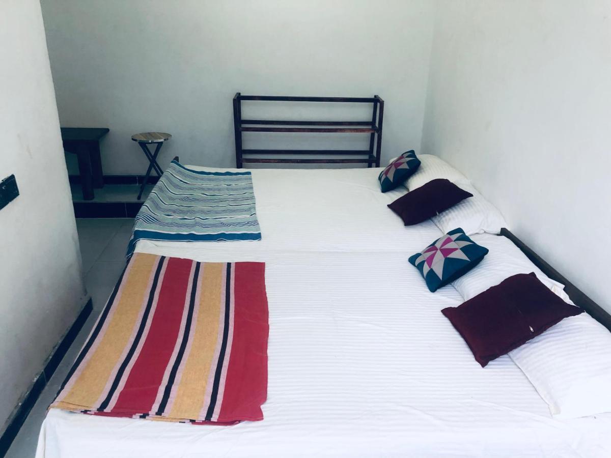 Thisara Pool Resort Kataragama&Yala-Kabiliththa Safari Bagian luar foto